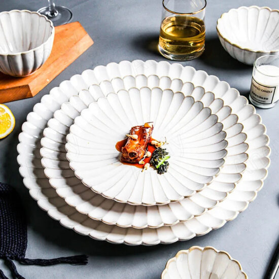 White Scalloped Edge Ceramic 11-Piece Dinnerware Set